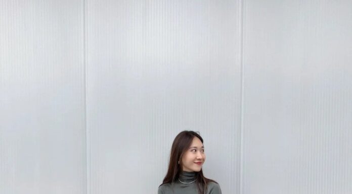 5 Chic Ways to Style a Sweater with Wide-Leg Pants for a Cozy and Stylish Work Week