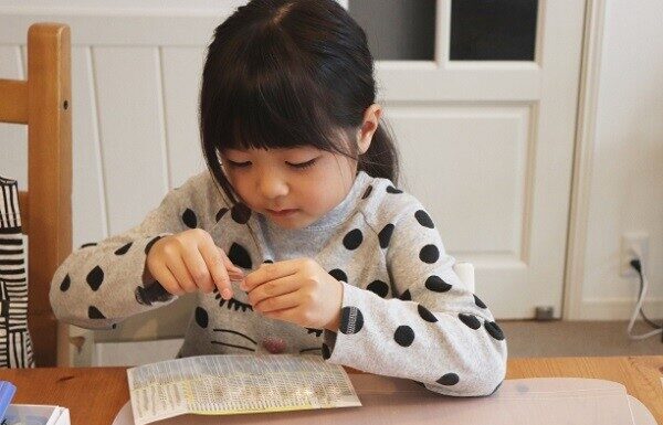 Nurturing a Smart Child With a High IQ is Easy if Parents Master These 4 Principles