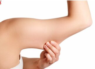 3 Summer Tops to Avoid If You Have Broad Shoulders and Thick Arms, and the 5 Styles That Will Always Flatter