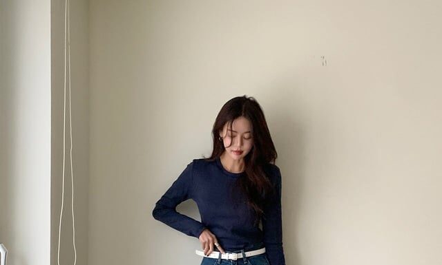 10 Chic Ways to Style a Lightweight Knit