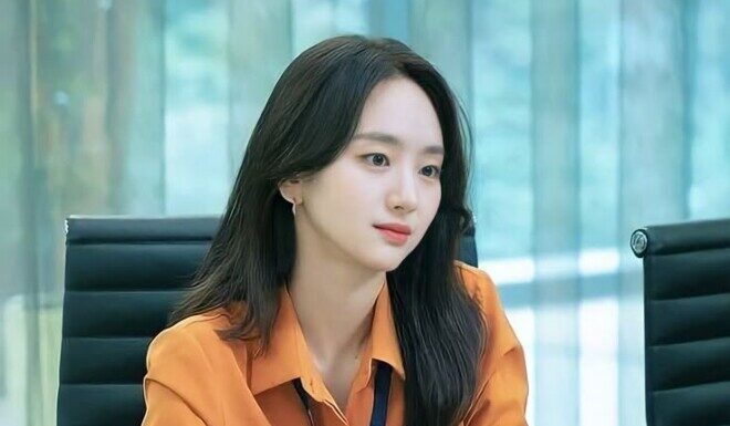 5 Essential Tips for Choosing the Perfect Interview Outfit: A Guide for Women in the Workplace