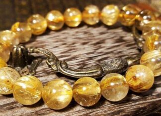 “5 Items You Should Never Lend to Preserve Your Fortune: The Last One is a Favorite Among Women”