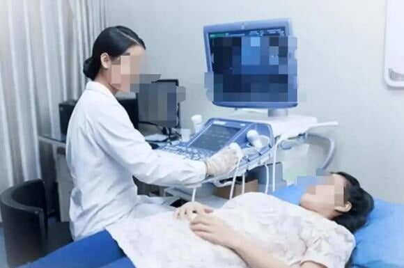 Itchy Skin in 4 Body Parts: An Early Warning Sign of Liver Cancer Often Mistaken for Allergies