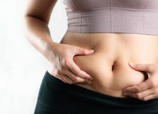 The Ultimate Style Guide: Flattering Fashion Tips for Women Over 40