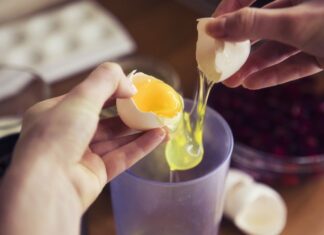 “Don’t Risk Your Health: The Two Best Ways to Eat Eggs for Optimal Digestive Health, According to a Doctor”