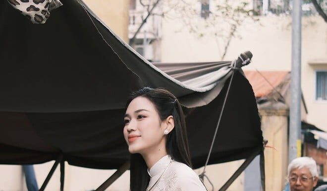 The Vietnamese Models Shine in Stunning ‘Ao Dai’ as Tet Approaches