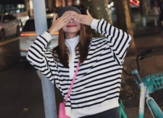 The Ultimate Guide to Mastering the Art of Striped Shirt Styling: A Lesson from Vietnam’s Leading Ladies