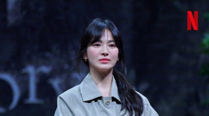 The Ultimate Guide to Styling a Trench: How Korean It-Girls Do It