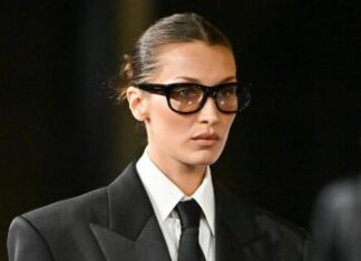 The Ultimate Guide to Nailing the “Girl Boss” Look with Padded-Shoulder Blazers