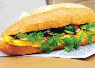 A Tasty and Easy Breakfast: 5 Delicious, Nutritious, and Affordable Meals Anyone Can Make