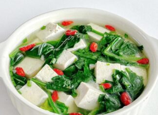 “Alkaline-Rich Foods: Nature’s Tonic for Luscious Locks and Glowing Skin”