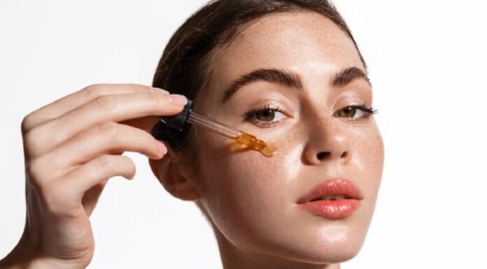 The 5 Golden Moments in Your Skincare Routine That You Shouldn’t Miss