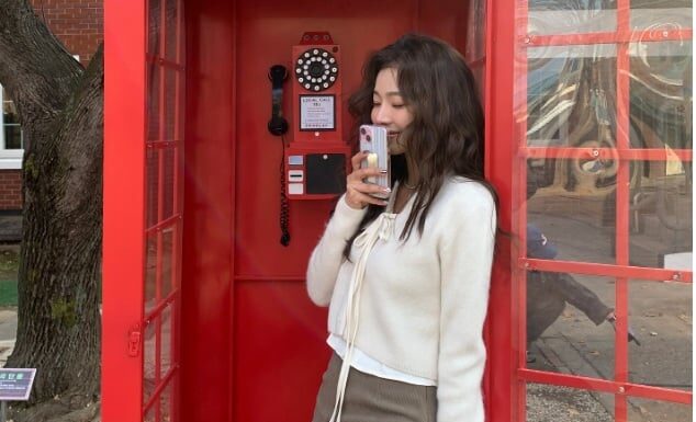 10 New Year’s Outfit Ideas Featuring Short Skirts