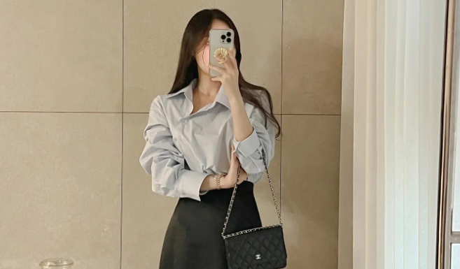 The Ultimate Style Guide: Elevate Your Look with These Black Skirt Ensembles