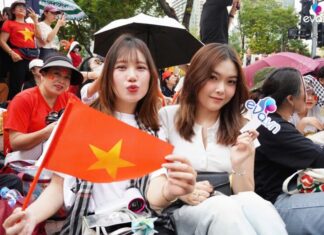 The Ultimate Guide to Sister Style: 8 Outfits to Look Picture Perfect and Comfortable at the 30th April Parade