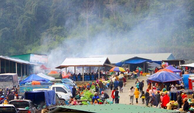 The Hidden Marketplace in Yen Bai: A Unique Shopping Experience with Exotic Mountain Delights