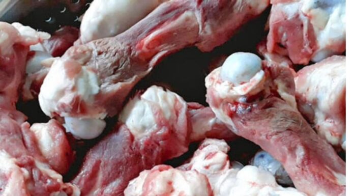 The Ultimate Guide to Bone Broth: A Crystal Clear, Sweet and Nutritious Delight