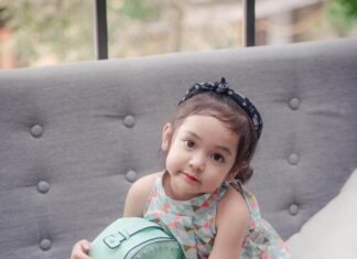 The Girl from Hanoi: A Natural-Born Beauty Predicted to be a Future Miss Universe.