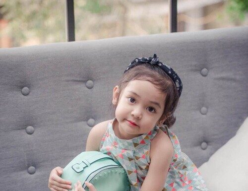 The Girl from Hanoi: A Natural-Born Beauty Predicted to be a Future Miss Universe.