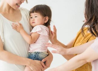 Is Your Baby Crying When Meeting Strangers? It’s Not “Superstition”