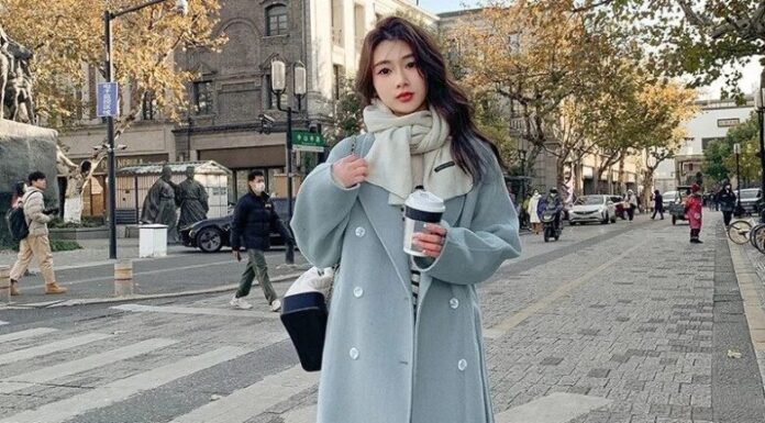 “Stay Cozy and Chic: Fashion Tips for Sisters to Turn Heads at the Spring Festival During the Chilly Weekend”