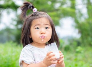 What is A1 and A2 Milk? Every Mom Should Know the Difference.