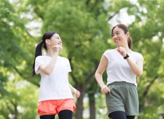 Does Walking in the Morning or Evening Burn More Calories? Uncover the Surprising “Golden” Time to Melt Away Fat and Sustain Your Ideal Shape.