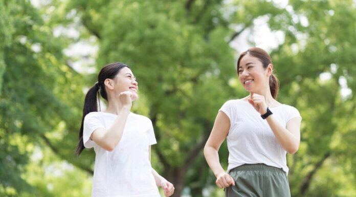 Does Walking in the Morning or Evening Burn More Calories? Uncover the Surprising “Golden” Time to Melt Away Fat and Sustain Your Ideal Shape.