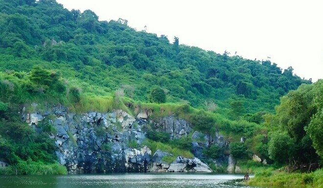 The Mystical “Tuyệt Tình Cốc” of South-East Vietnam: A Year-Round Refreshing Escape with Spine-Chilling Tales