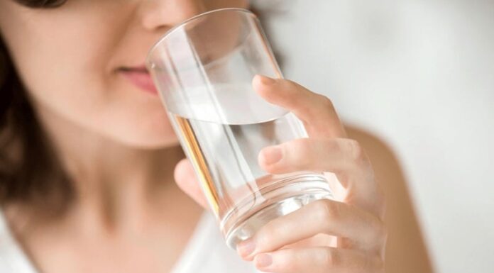 Four Essential Tips to Transform Dark Lips into a Rosy Hue