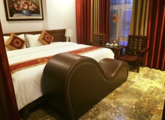 The Secret Behind the Curved Chair in Love Hotels: Unveiling Its Embarrassing Yet Unknown Purpose