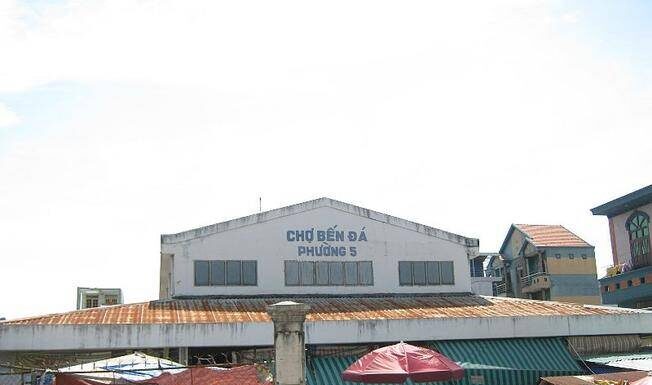 The Heart of Vung Tau: A Food Lover’s Paradise, Dubbed the “Seafood Haven”