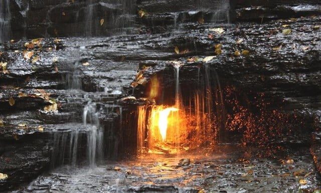 The 5 Mystifying Natural Phenomena That Leave Scientists Scratching Their Heads