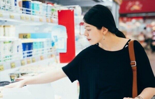 “Nutritionist Hotmom Reveals: How to Choose Immune-Boosting Milk Like a Pro – Just Check for These Ingredients!”