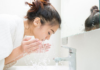 Is Washing Your Face with Carbonated Mineral Water or Salt Water Better for Your Skin? Uncover the Truth and the Precautions.