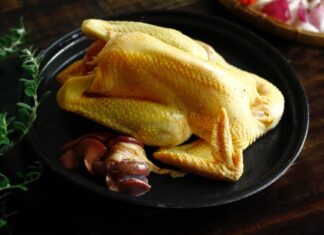 “The Ultimate Guide to Perfectly Boiled Chicken: From Bland and Blah to Golden Brown Deliciousness”