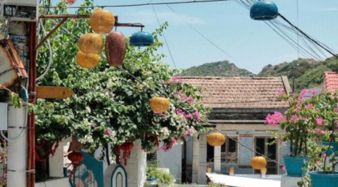 Unveiling Vietnam’s “Mini Santorini”: A Cinematic Escape of Serene Charm