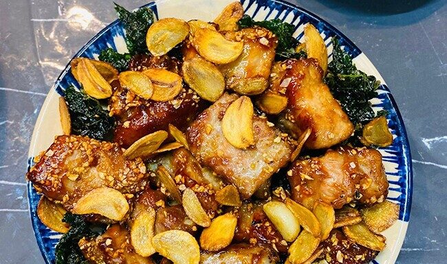 “Tasty Spare Ribs in Sweet and Sour Sauce: A Delicious Twist on a Classic”