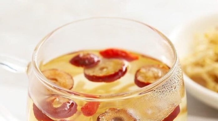 “Unlock the Secret to Radiant Health: Ginger-Apple Tea”