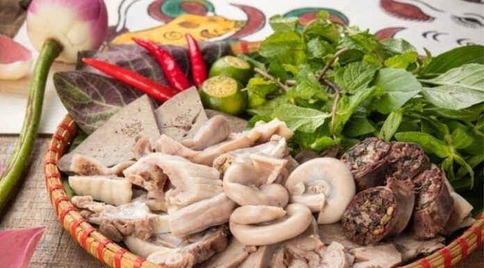 “The Secret to Perfectly Boiled Offal: A Crisp, Tender Delicacy”