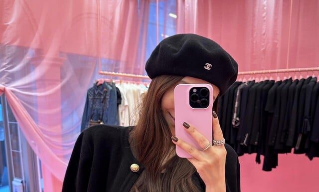 “A Guide to Mastering Monochromatic Style: Elevate Your Rainy Day Looks Without Looking Dated”