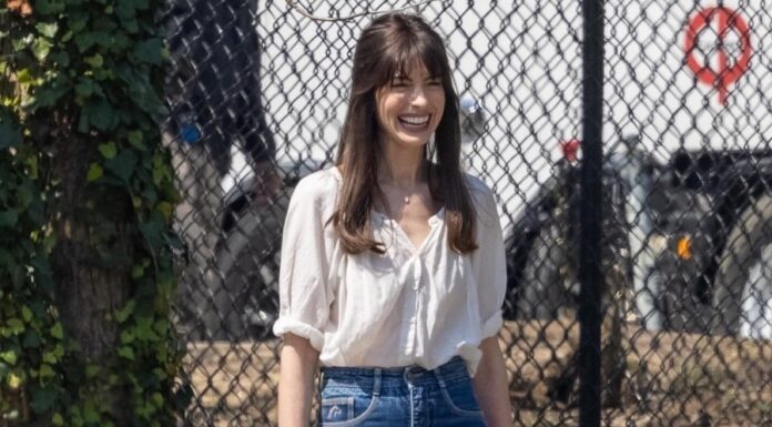 A Timeless Wardrobe: The 4 Wardrobe Essentials That Keep Anne Hathaway Looking Youthful Beyond 40.