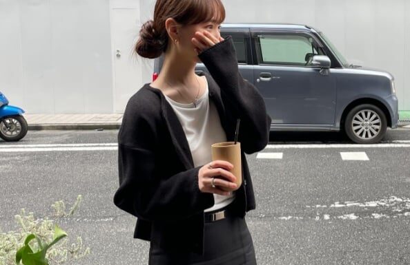 Master Effortless Style with These Easy Outfit Formulas for Work and Play