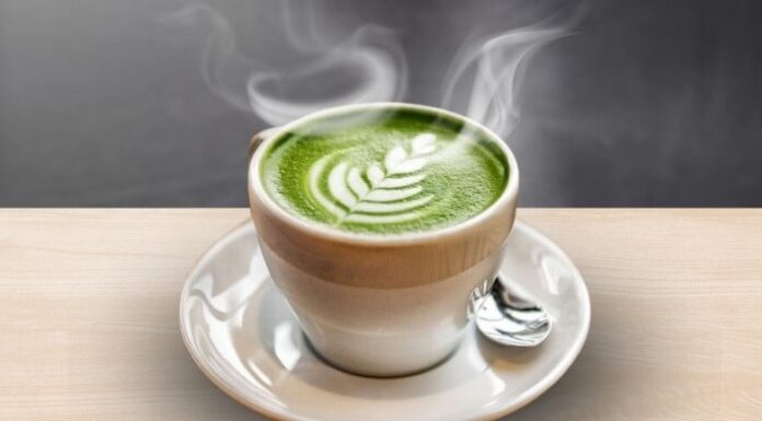 The Ultimate Guide: Crafting the Perfect Matcha Latte at Home – Two Easy Recipes to Try!