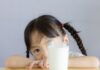 “Transforming Picky Eating Habits: Ingenious Strategies to Get Your Child to Enjoy Drinking Milk”