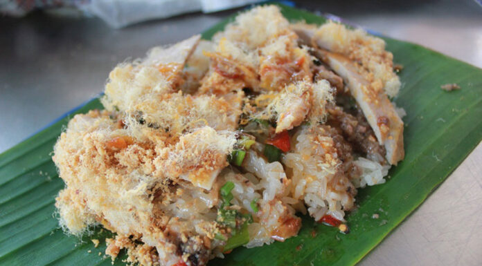 The Ultimate Saigonese Delicacy: A Tear-Jerking, Flavor-Exploding Rice Dish That’s Kept Customers Coming Back for 50 Years.