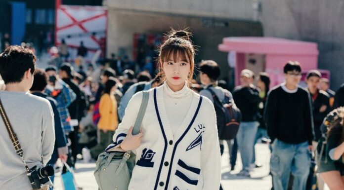 4 Style Tips for a Picture-Perfect Look, as Practiced by Fashion Insiders