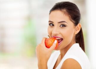 Eat an Apple Every Night for Amazing Health Benefits