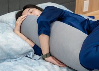 The Ancient’s Advice: Why You Shouldn’t Sleep with Two Pillows