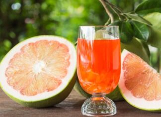 The Morning Cleanse: 5 Drinks to Detox Your Body and Revitalize Your Health Like a Powerful Tonic